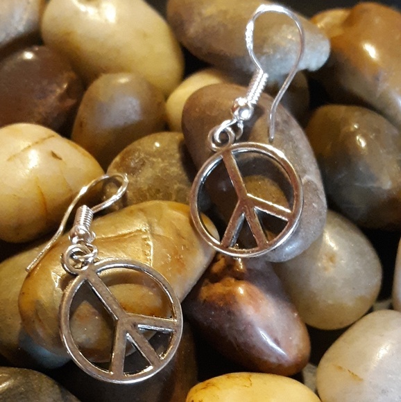 925 Sterling Silver Peace Dangle~Drop Earrings - Picture 1 of 4